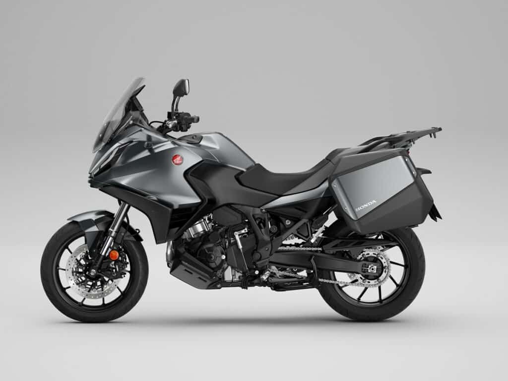 23YM HONDA NT1100 23YM HONDA NT1100