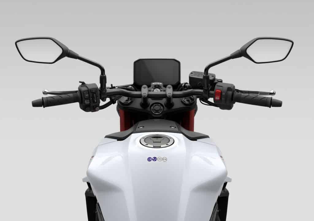 23YM HONDA CB750 HORNET 23YM HONDA CB750 HORNET