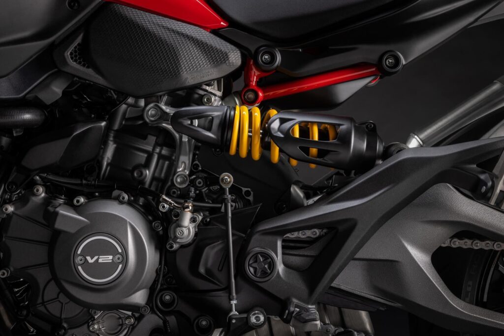 2026-Ducati-Monster-V2-engine-v2-890cc-detail 2026-Ducati-Monster-V2-engine-v2-890cc-detail