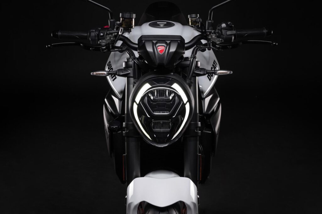 2026-Ducati-Monster-V2-headlight-front-fascia 2026-Ducati-Monster-V2-headlight-front-fascia