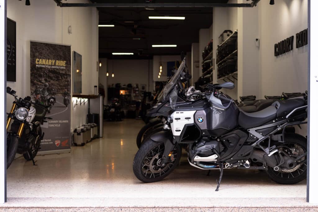 Canary-ride-Gran-canaria-office-workshop-9 svg+xml;charset=utf