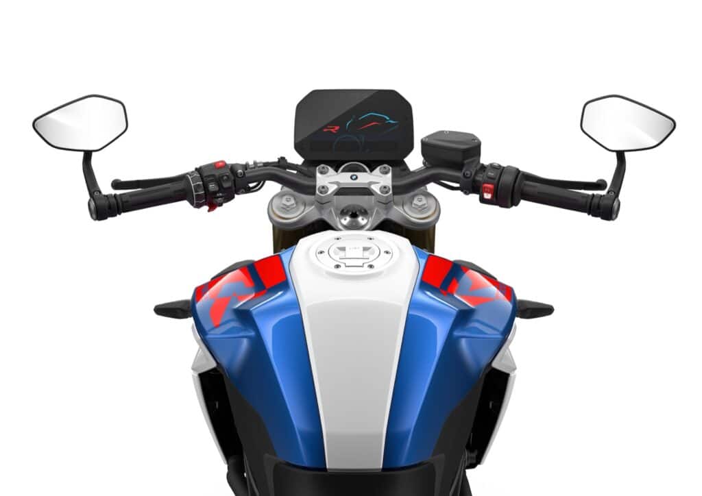 bmw-f900r-09 bmw-f900r-09