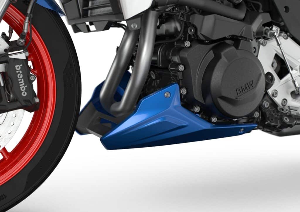 bmw-f900r-13 bmw-f900r-13