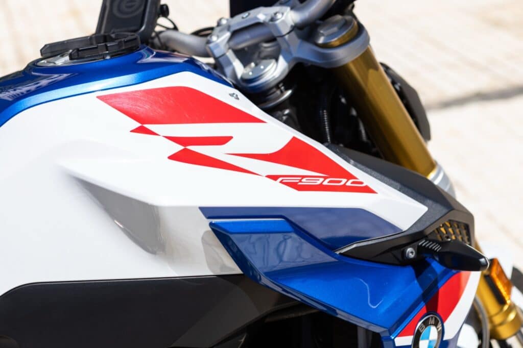 bmw-f900r-26 bmw-f900r-26