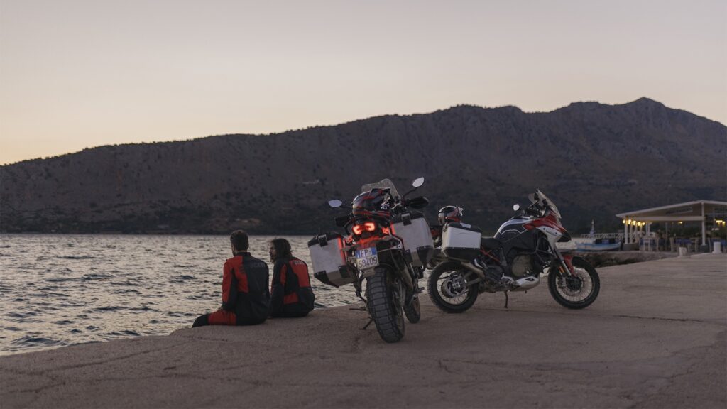 ducati-multistrada-v4-rally-39-lifestyle-08 ducati-multistrada-v4-rally-39-lifestyle-08
