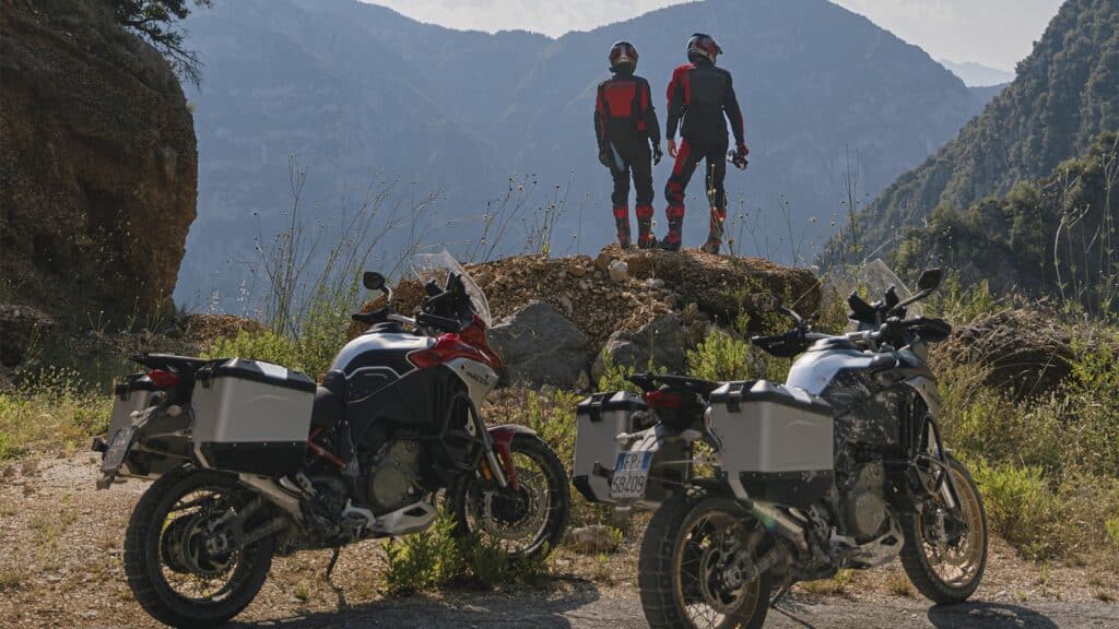 ducati-multistrada-v4-rally-40-lifestyle-09 ducati-multistrada-v4-rally-40-lifestyle-09