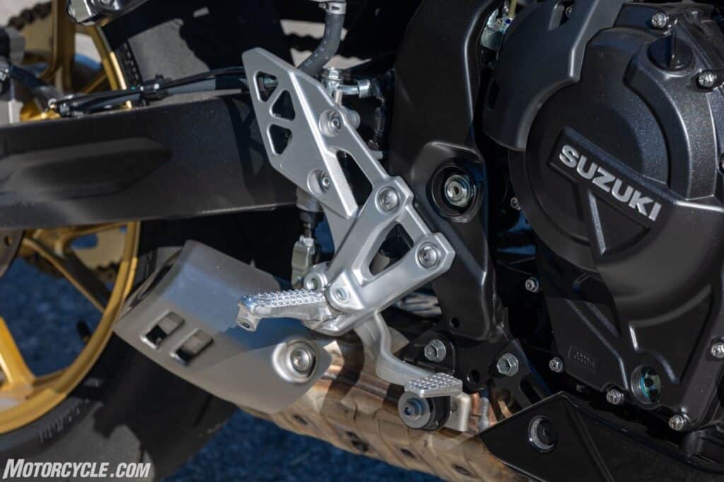 suzuki-gsx8tt-05 suzuki-gsx8tt-05