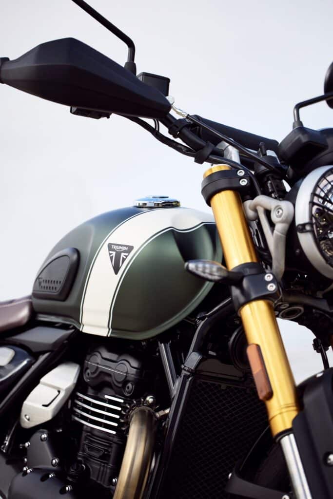 triumph-scrambler-400x-58 triumph-scrambler-400x-58