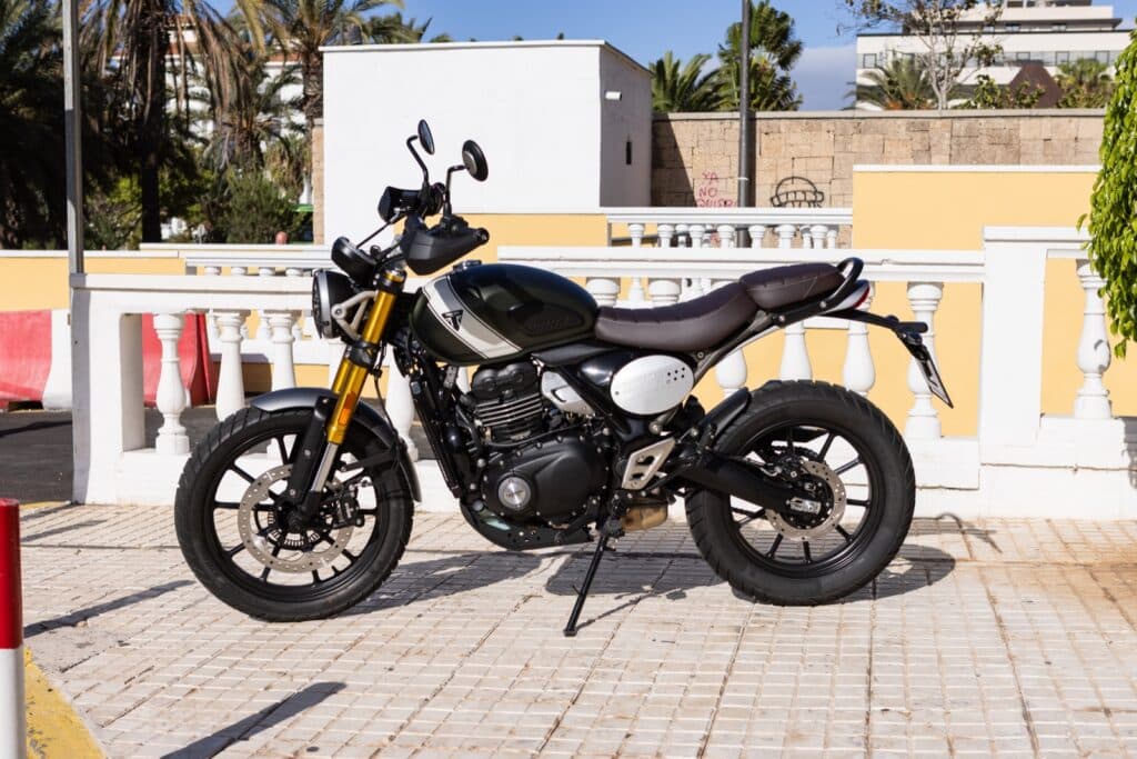 triumph-scrambler-400x-65 triumph-scrambler-400x-65