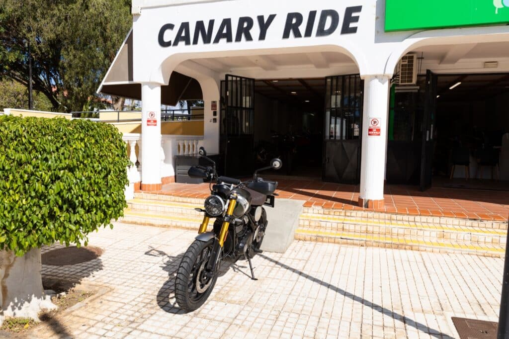 triumph-scrambler-400x-67 triumph-scrambler-400x-67