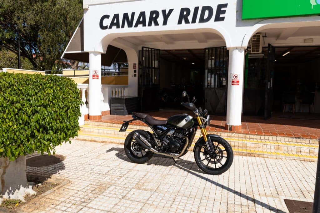triumph-scrambler-400x-68 triumph-scrambler-400x-68