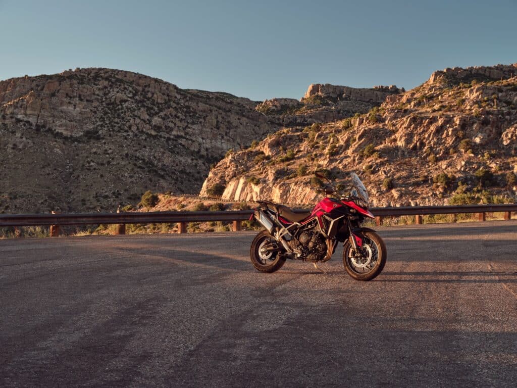 triumph-tiger-900-81 triumph-tiger-900-81