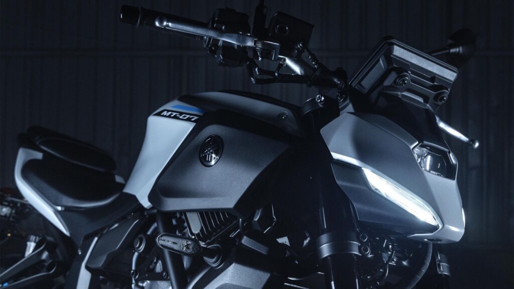 yamaha-mt-07-01 yamaha-mt-07-01