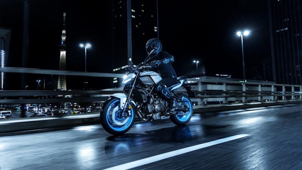 yamaha-mt-07-02 yamaha-mt-07-02