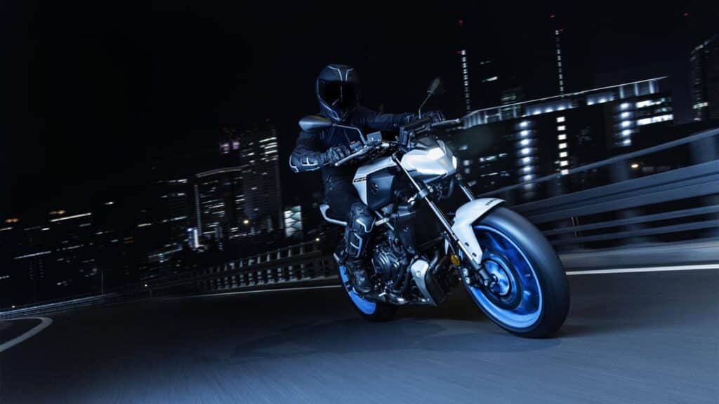 yamaha-mt-07-03 yamaha-mt-07-03