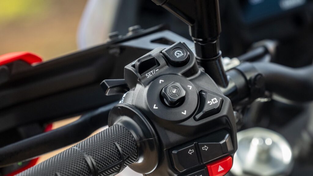 yamaha-tenere-world-raid-41 yamaha-tenere-world-raid-41