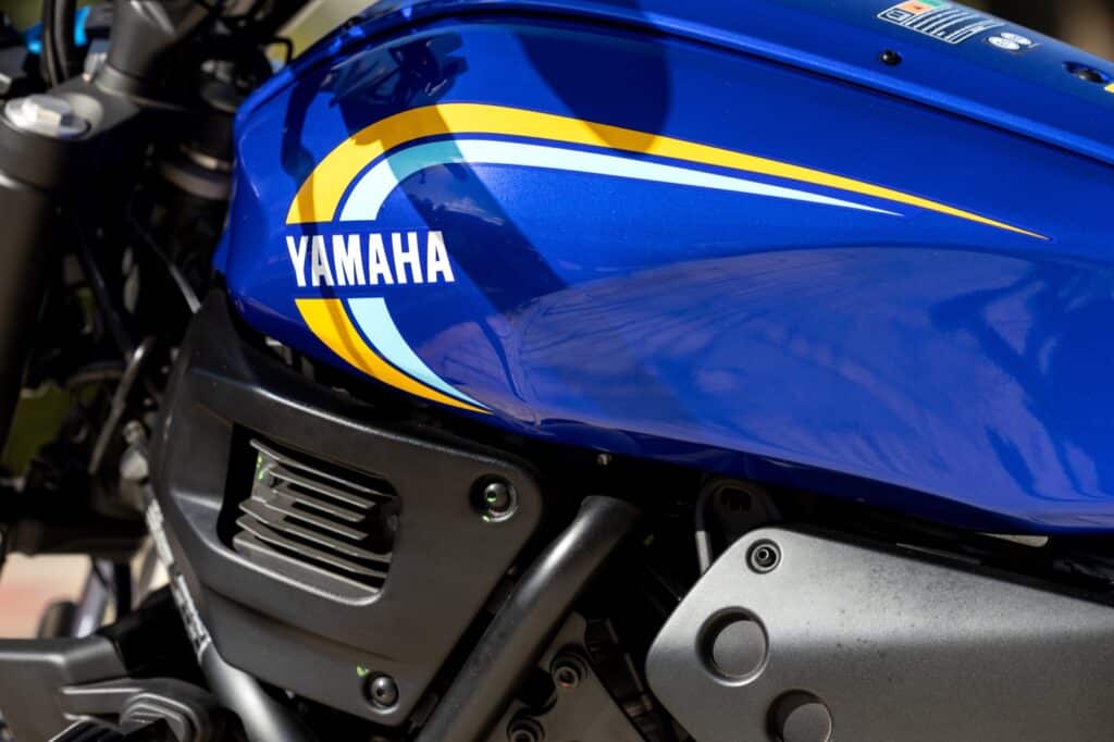 yamaha-xsr700-25 yamaha-xsr700-25