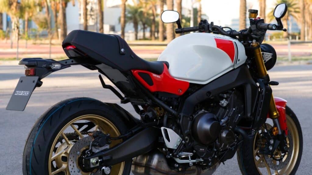 yamaha-xsr900-22 yamaha-xsr900-22