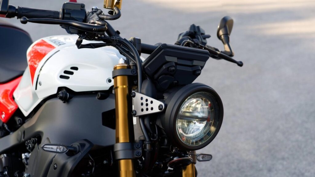 yamaha-xsr900-25 yamaha-xsr900-25