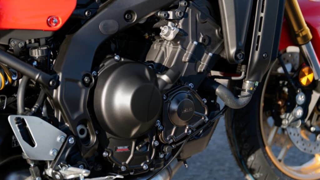 yamaha-xsr900-30 yamaha-xsr900-30